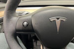 Tesla Model 3 esikatselu 12