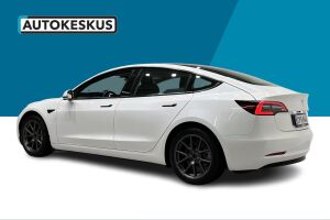 Tesla Model 3 esikatselu 6