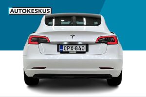 Tesla Model 3 esikatselu 20