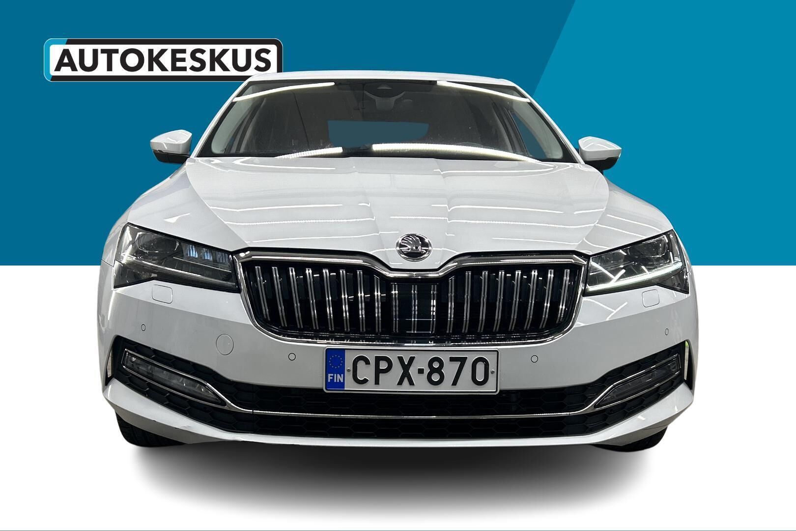 Skoda Superb iso kuva 1