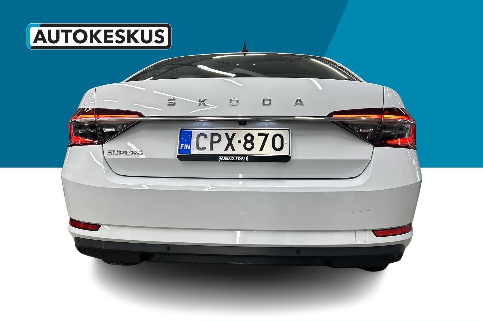 Skoda Superb iso kuva 5