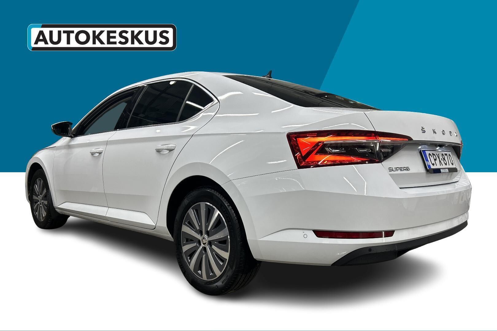 Skoda Superb iso kuva 6