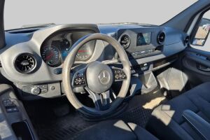 Mercedes-Benz Sprinter esikatselu 2
