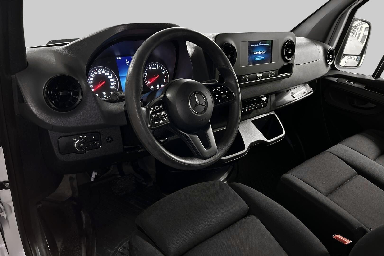 Mercedes-Benz Sprinter iso kuva 7