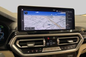 BMW X3 esikatselu 32