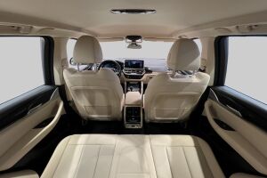 BMW X3 esikatselu 25