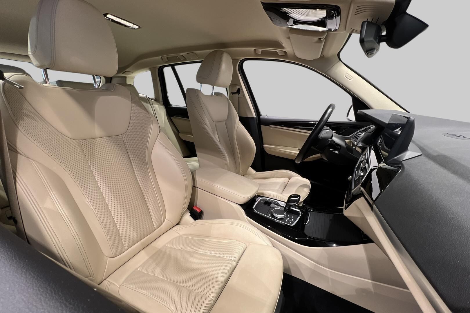 BMW X3 iso kuva 26