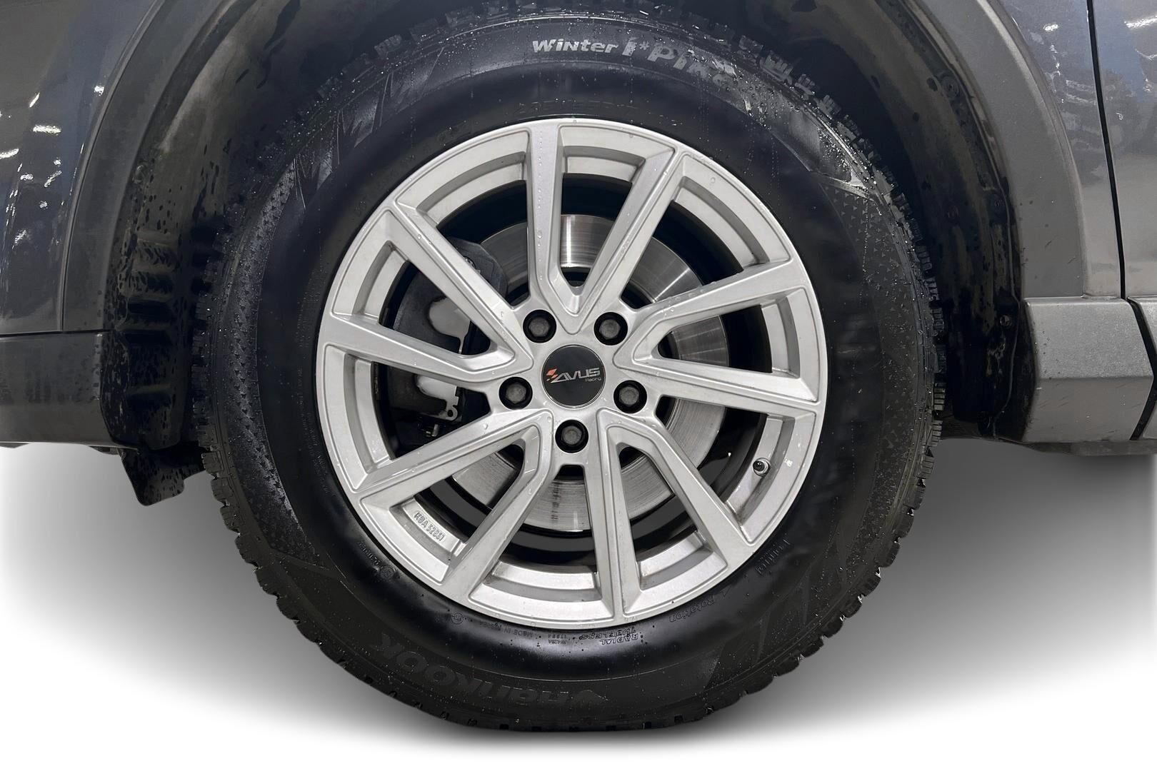 Toyota RAV4 iso kuva 12