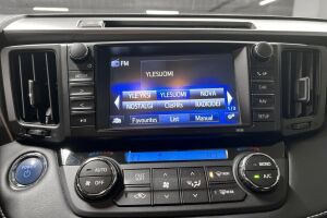 Toyota RAV4 esikatselu 14