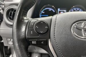 Toyota RAV4 esikatselu 16