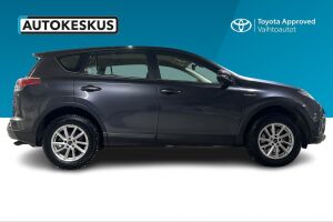 Toyota RAV4 esikatselu 3