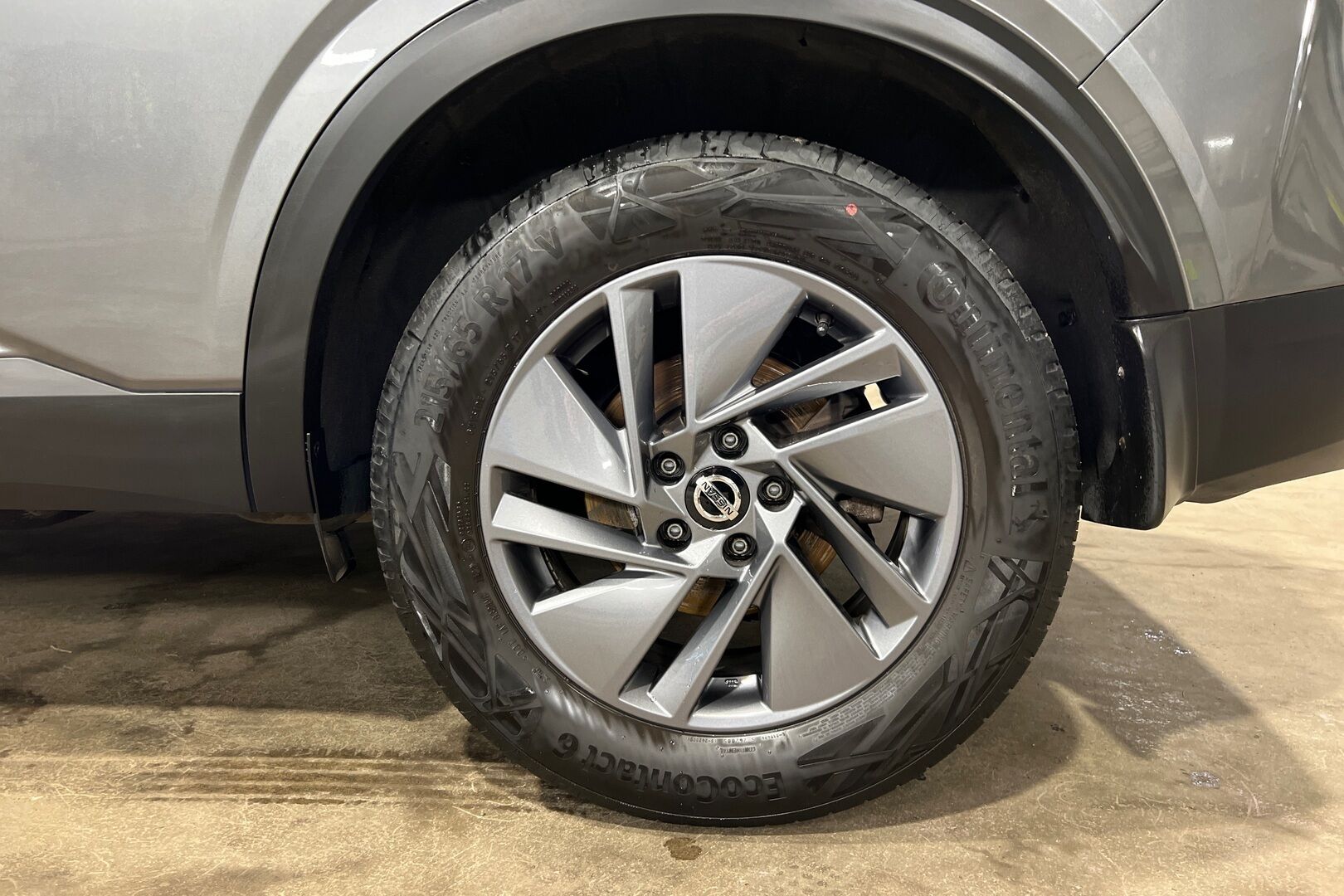 Nissan Qashqai iso kuva 16