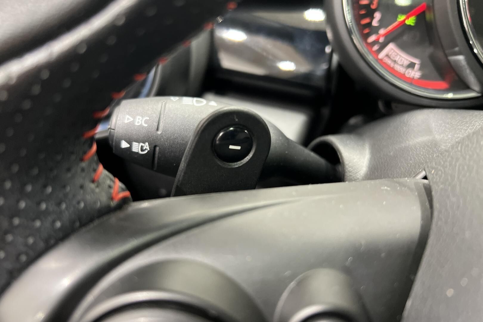 Mini Cooper iso kuva 29