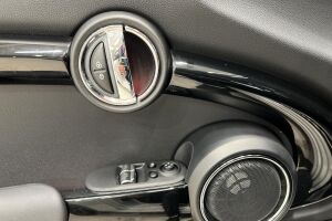 Mini Cooper esikatselu 31