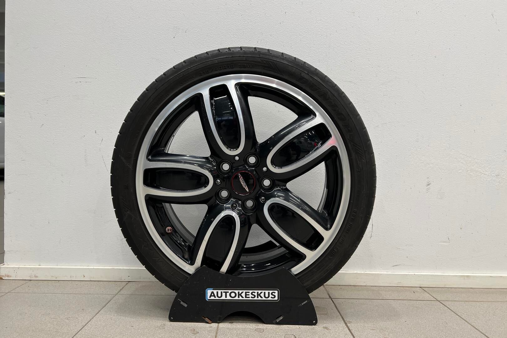 Mini Cooper iso kuva 32