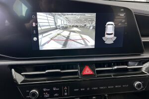 Kia Niro esikatselu 18