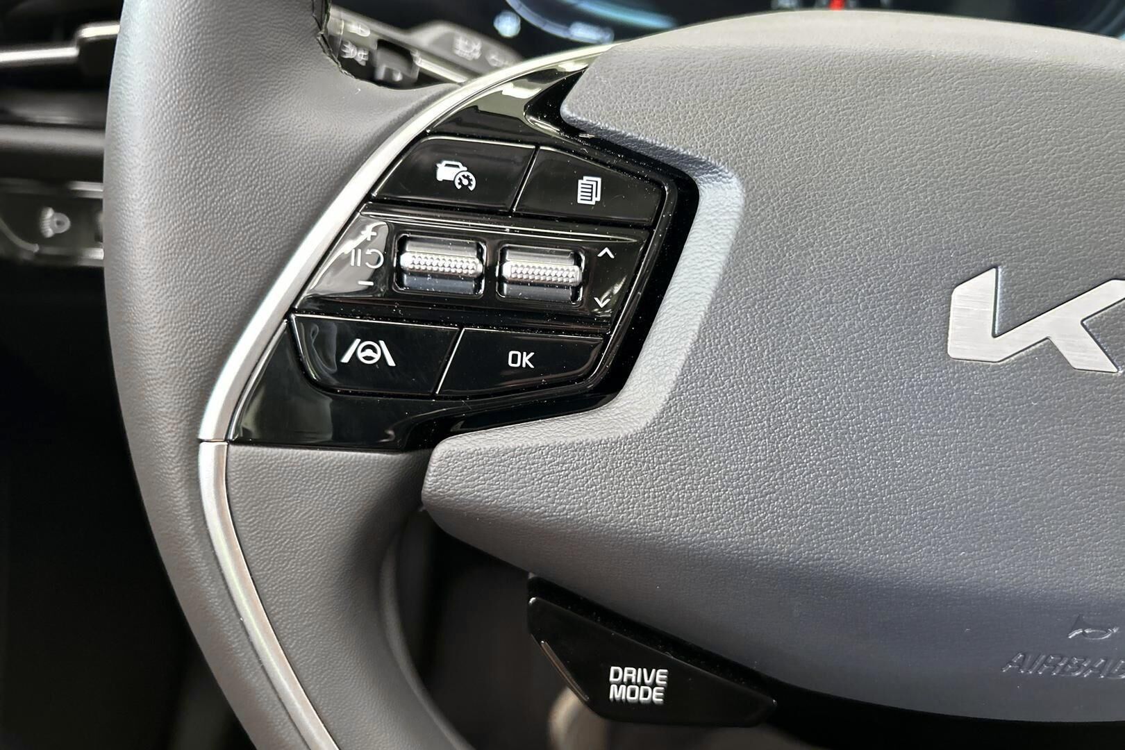 Kia Niro iso kuva 22