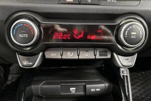 Kia Stonic esikatselu 14