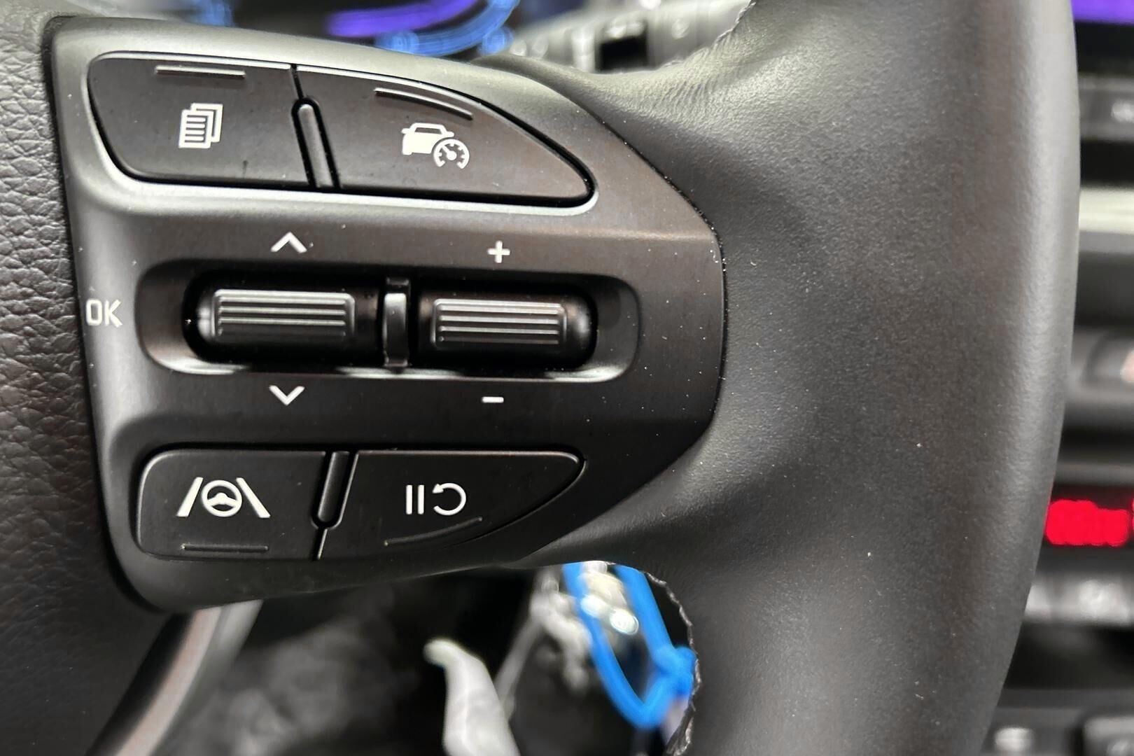 Kia Stonic iso kuva 16