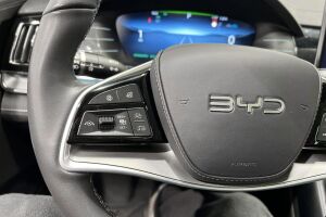 BYD TANG esikatselu 39