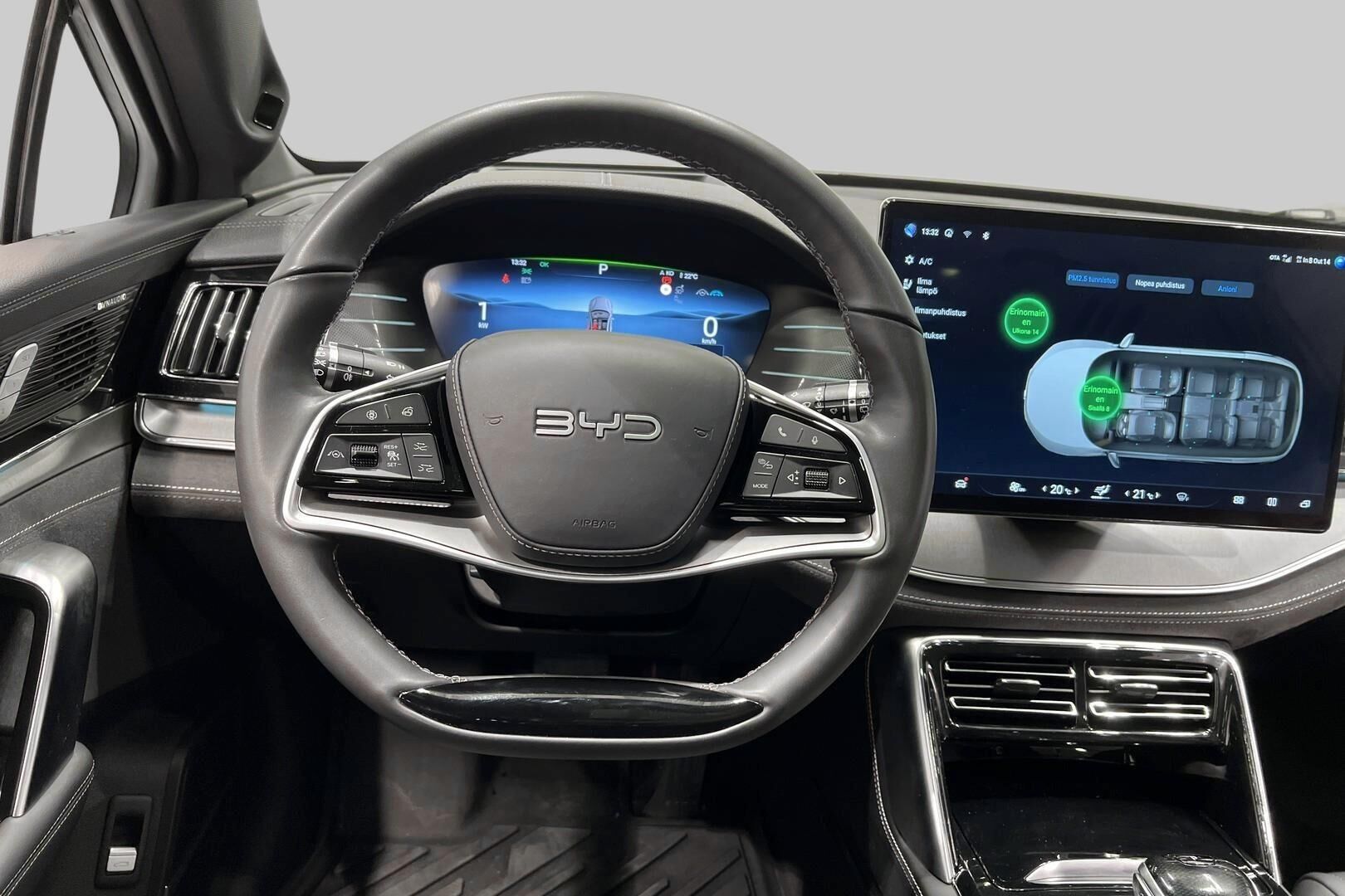 BYD TANG iso kuva 48