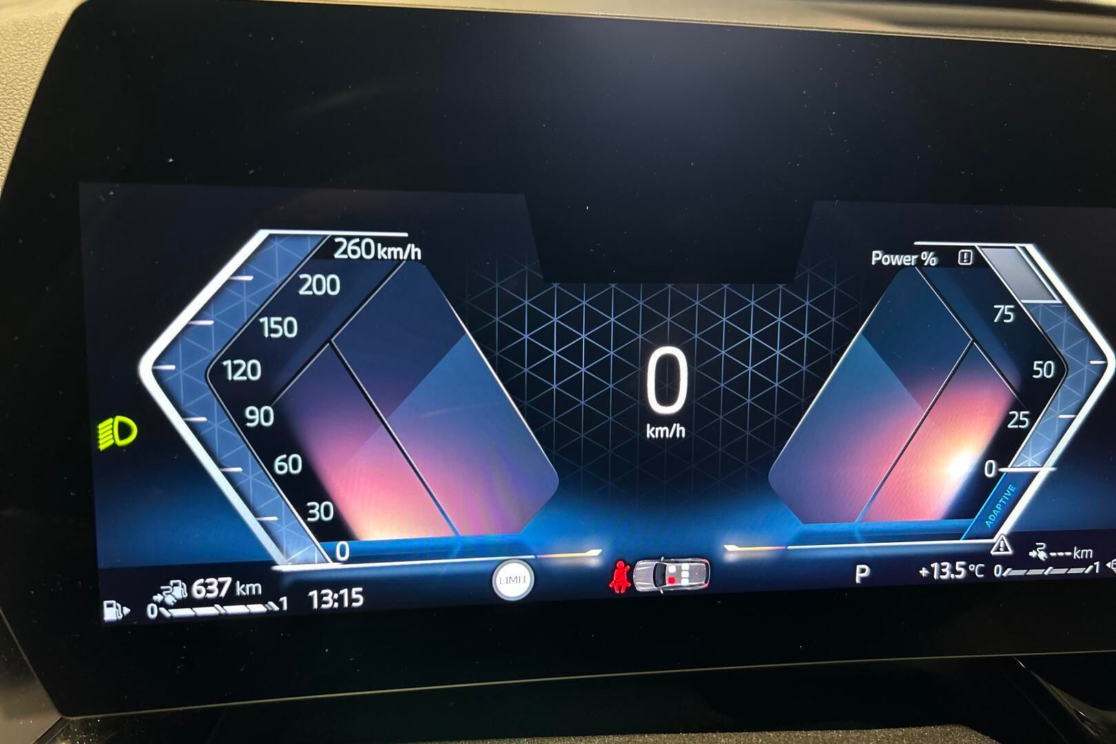 BMW X1 iso kuva 13