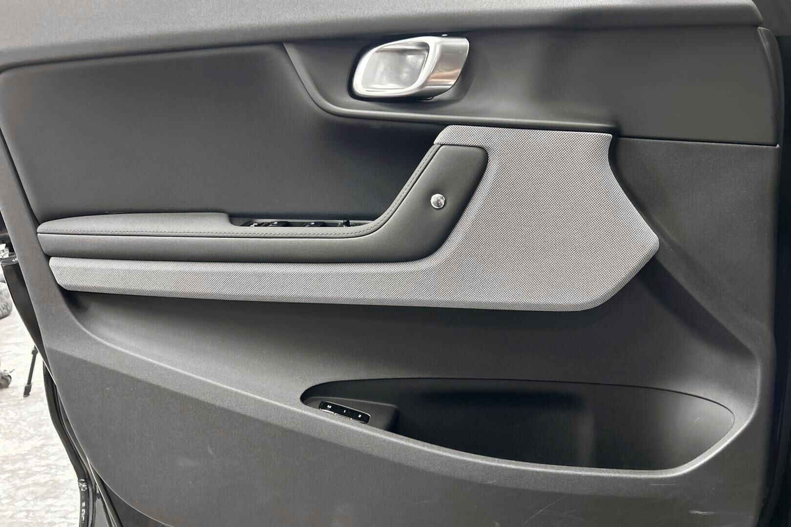 Polestar 2 iso kuva 19