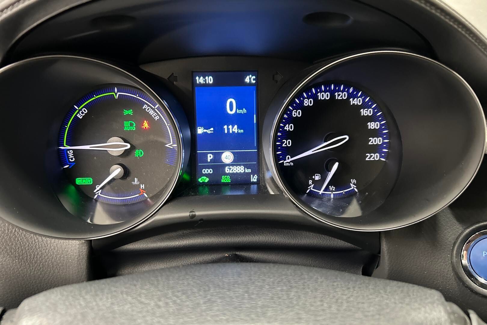 Toyota C-HR iso kuva 14