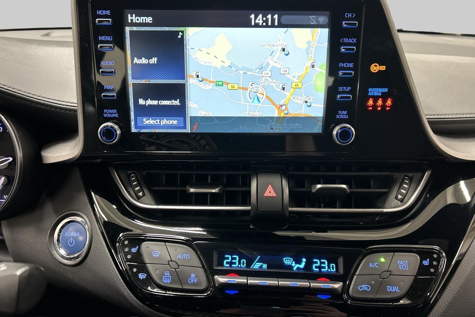 Toyota C-HR iso kuva 15