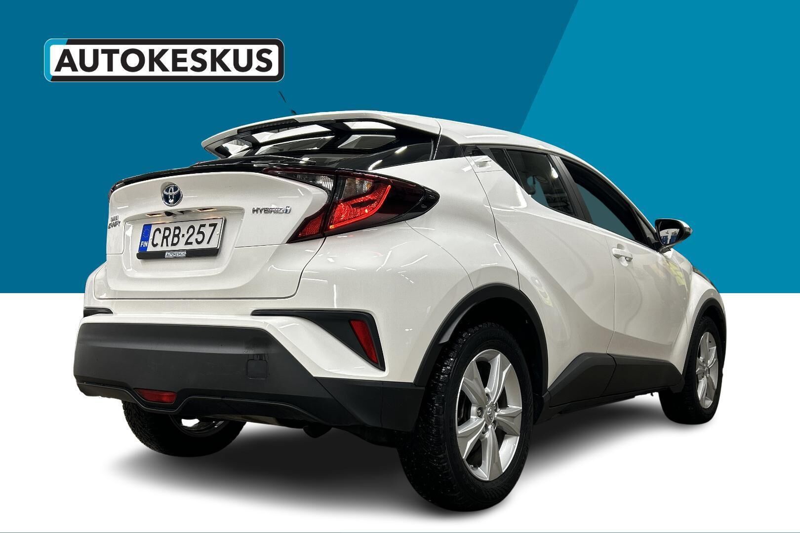 Toyota C-HR iso kuva 5