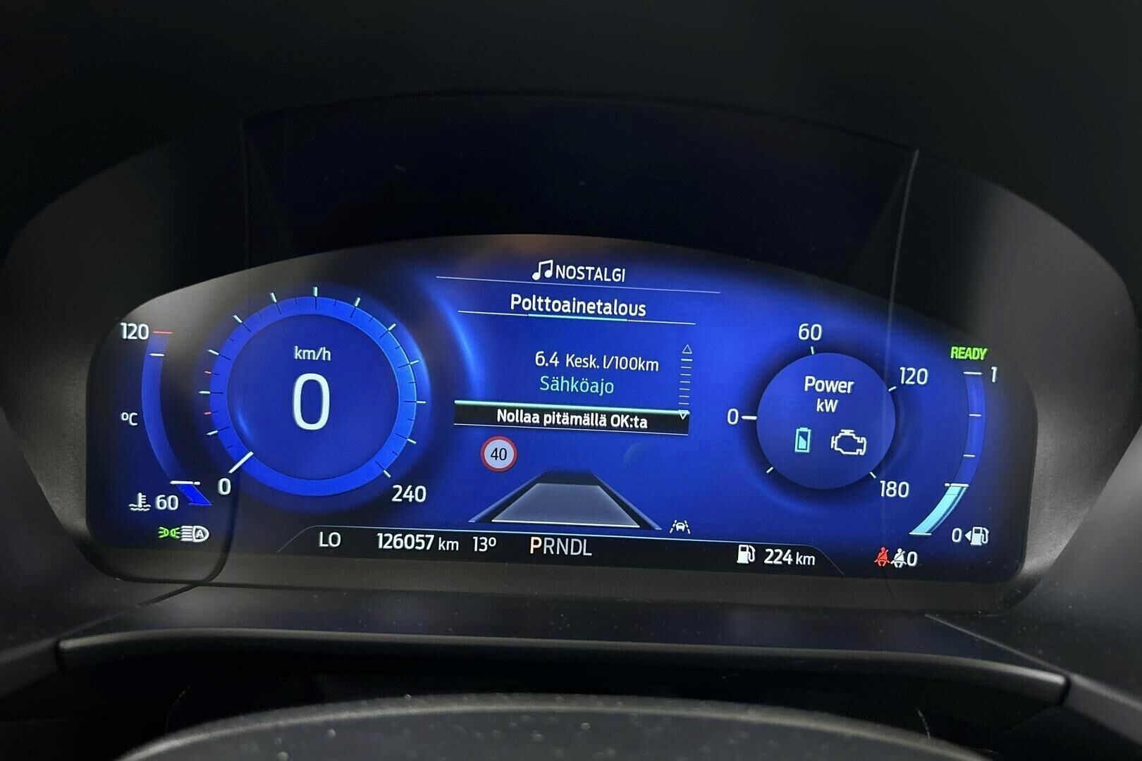 Ford Kuga iso kuva 16