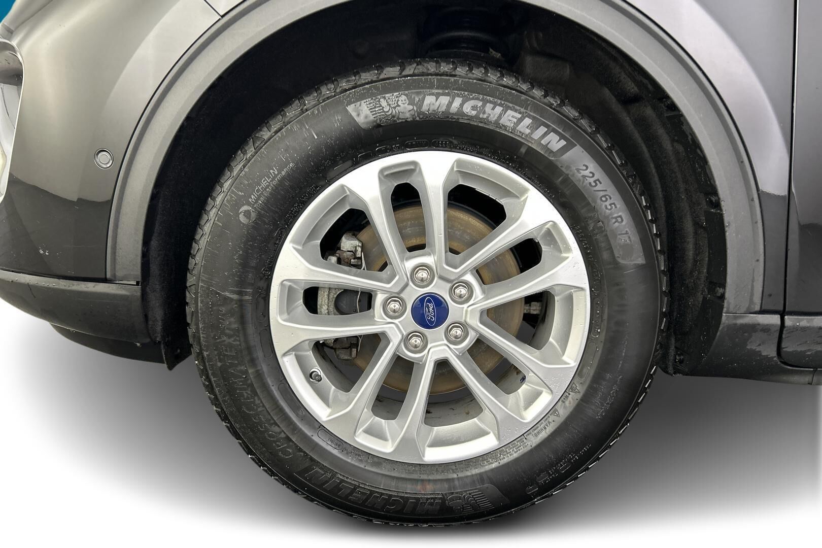 Ford Kuga iso kuva 31