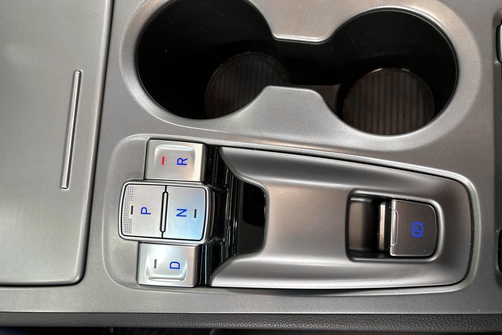 Hyundai KONA iso kuva 19