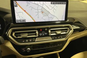 BMW X3 esikatselu 17