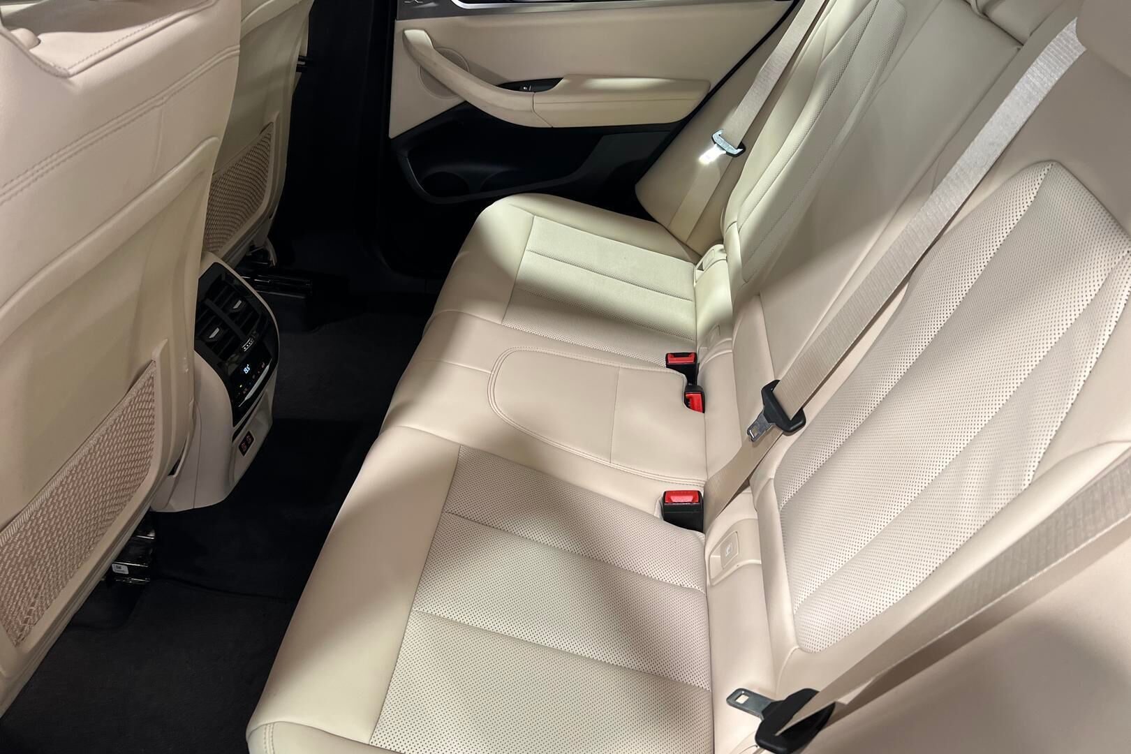 BMW X3 iso kuva 9