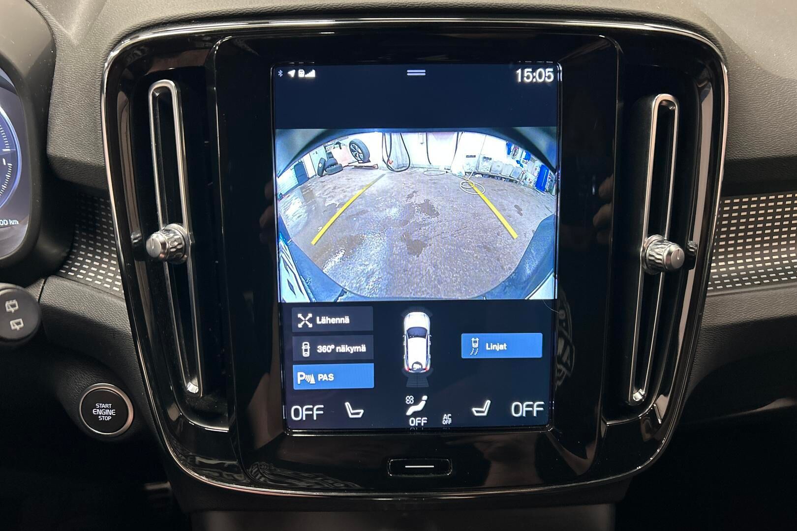 Volvo XC40 iso kuva 19