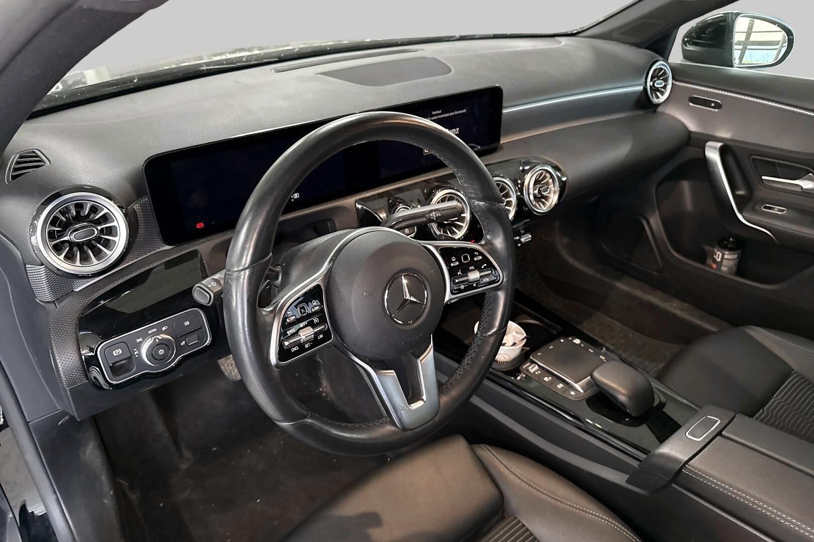Mercedes-Benz A iso kuva 2