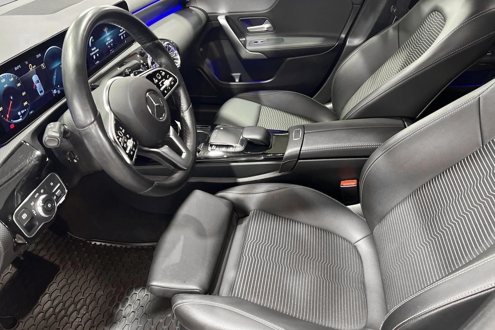 Mercedes-Benz A iso kuva 9
