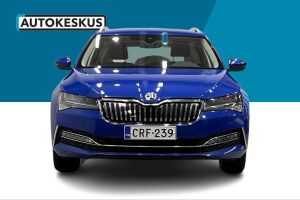 Skoda Superb esikatselu 2