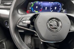 Skoda Superb esikatselu 26