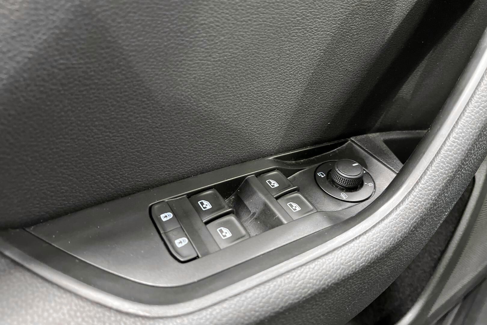 Skoda Superb iso kuva 28