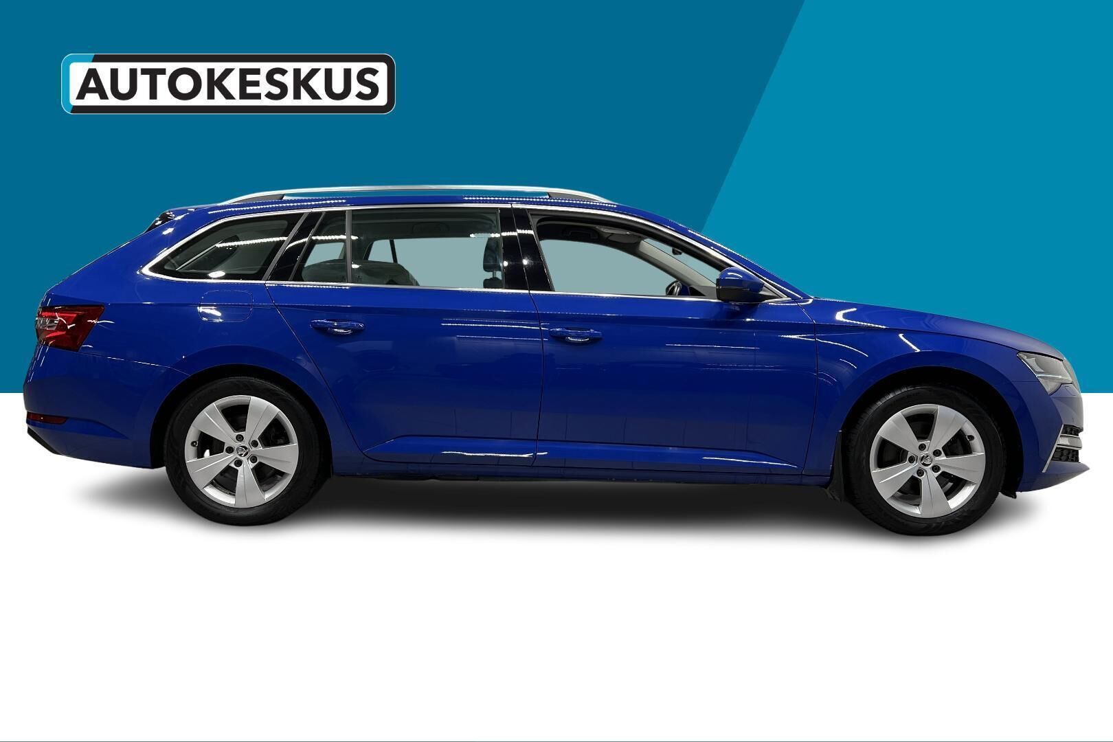 Skoda Superb iso kuva 4