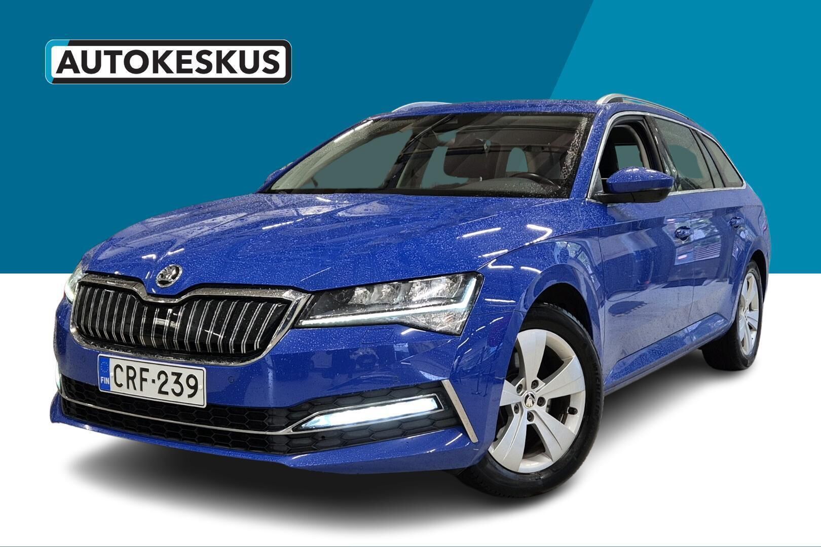 Skoda Superb iso kuva 6