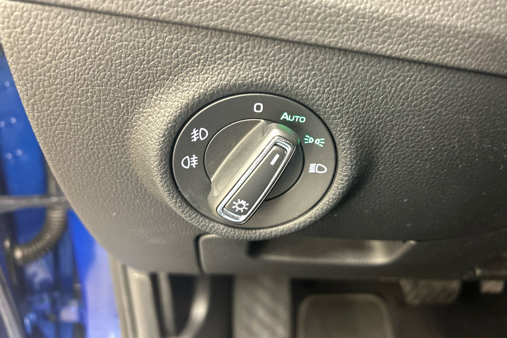Skoda Superb iso kuva 14