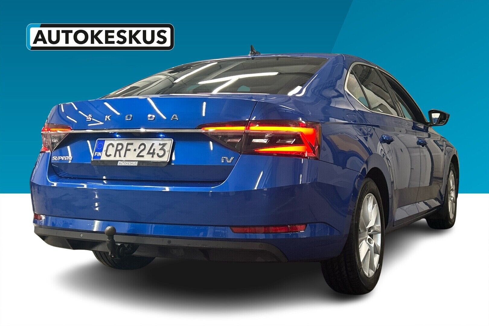 Skoda Superb iso kuva 2