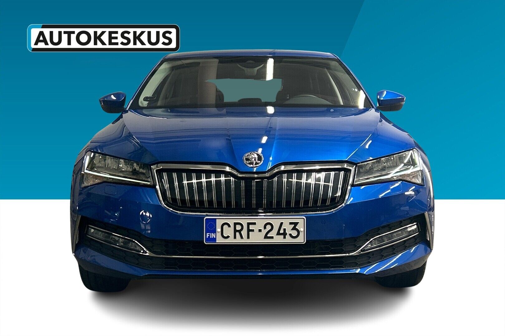 Skoda Superb iso kuva 4