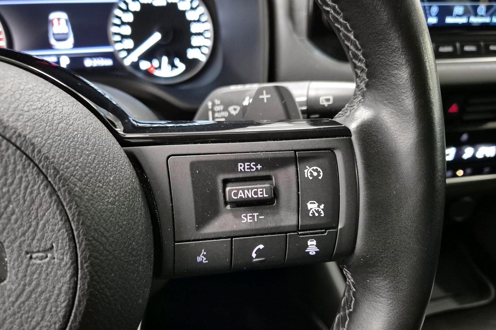 Nissan Qashqai iso kuva 18