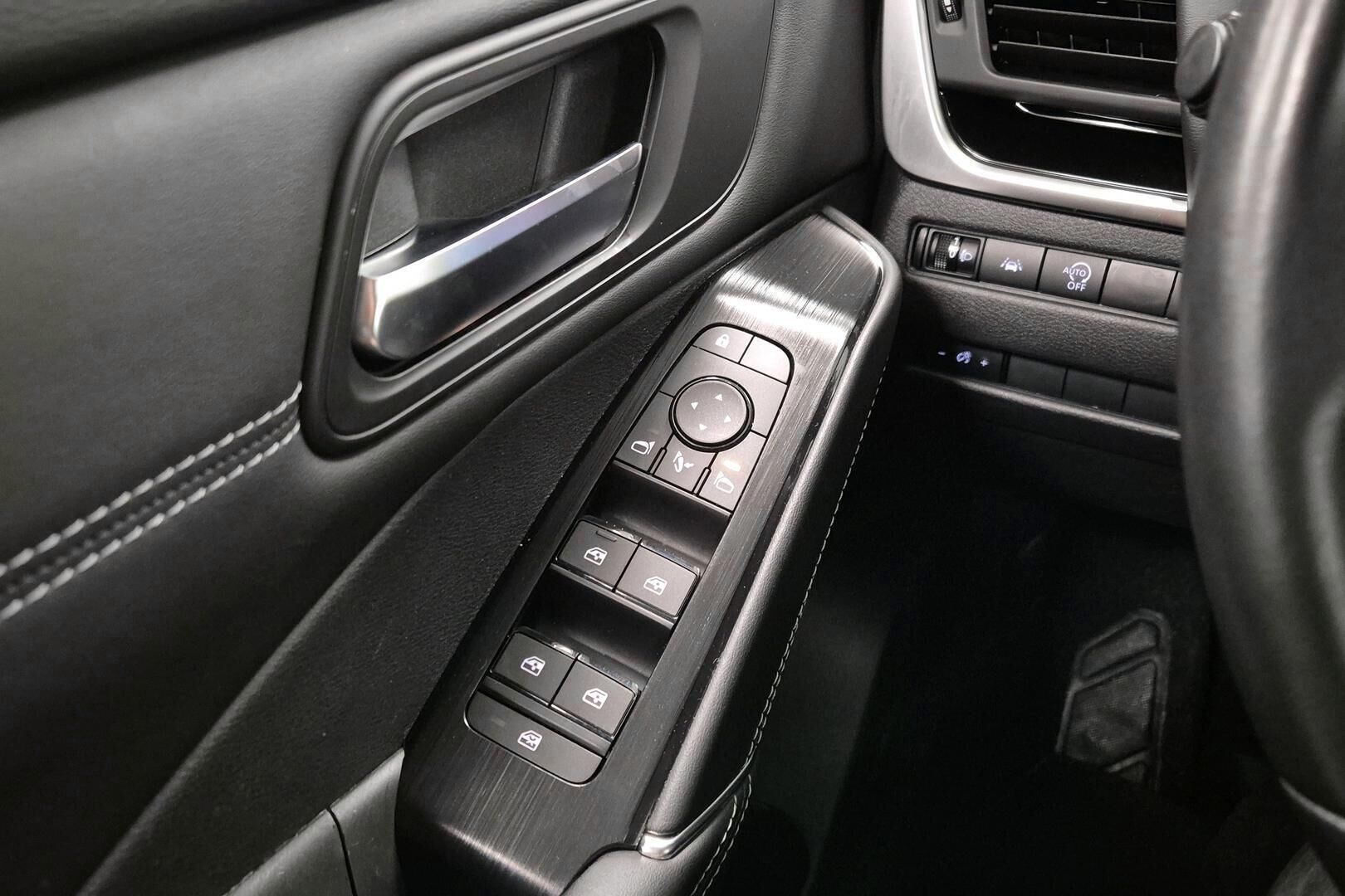 Nissan Qashqai iso kuva 20