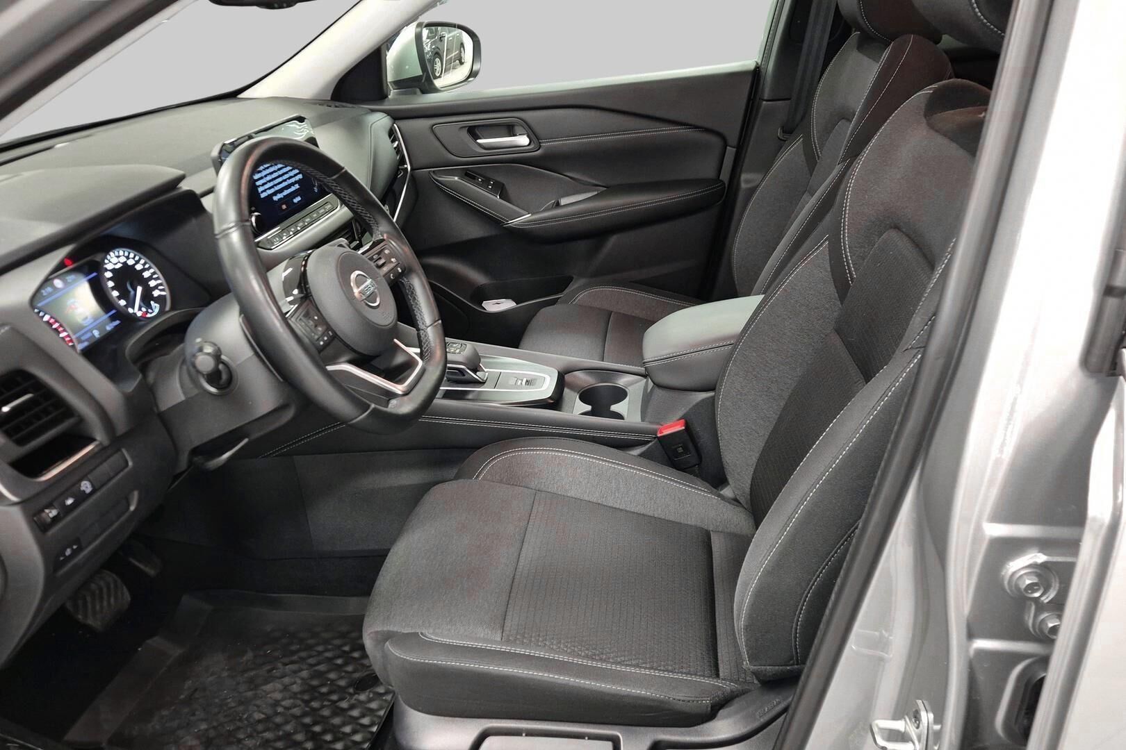 Nissan Qashqai iso kuva 9