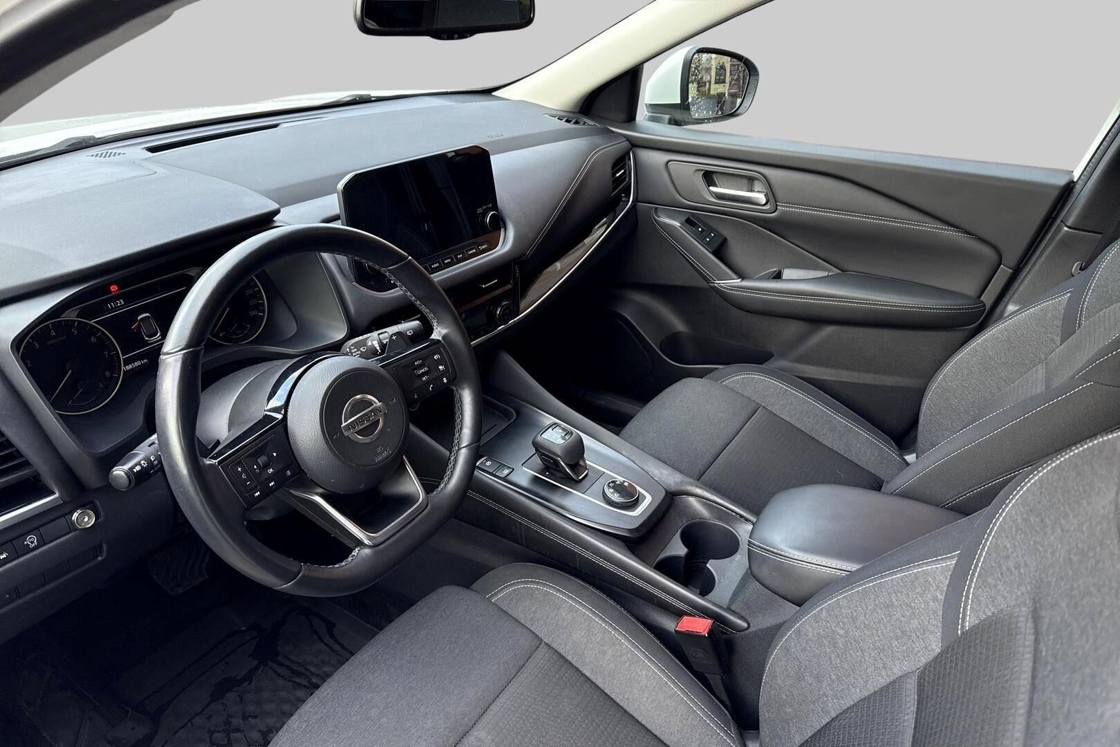 Nissan Qashqai iso kuva 2